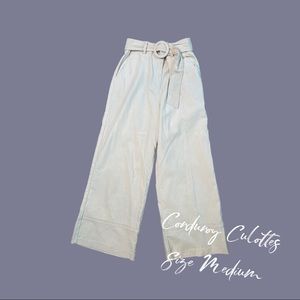 Corduroy Culottes  with cute detailed belt 🌼